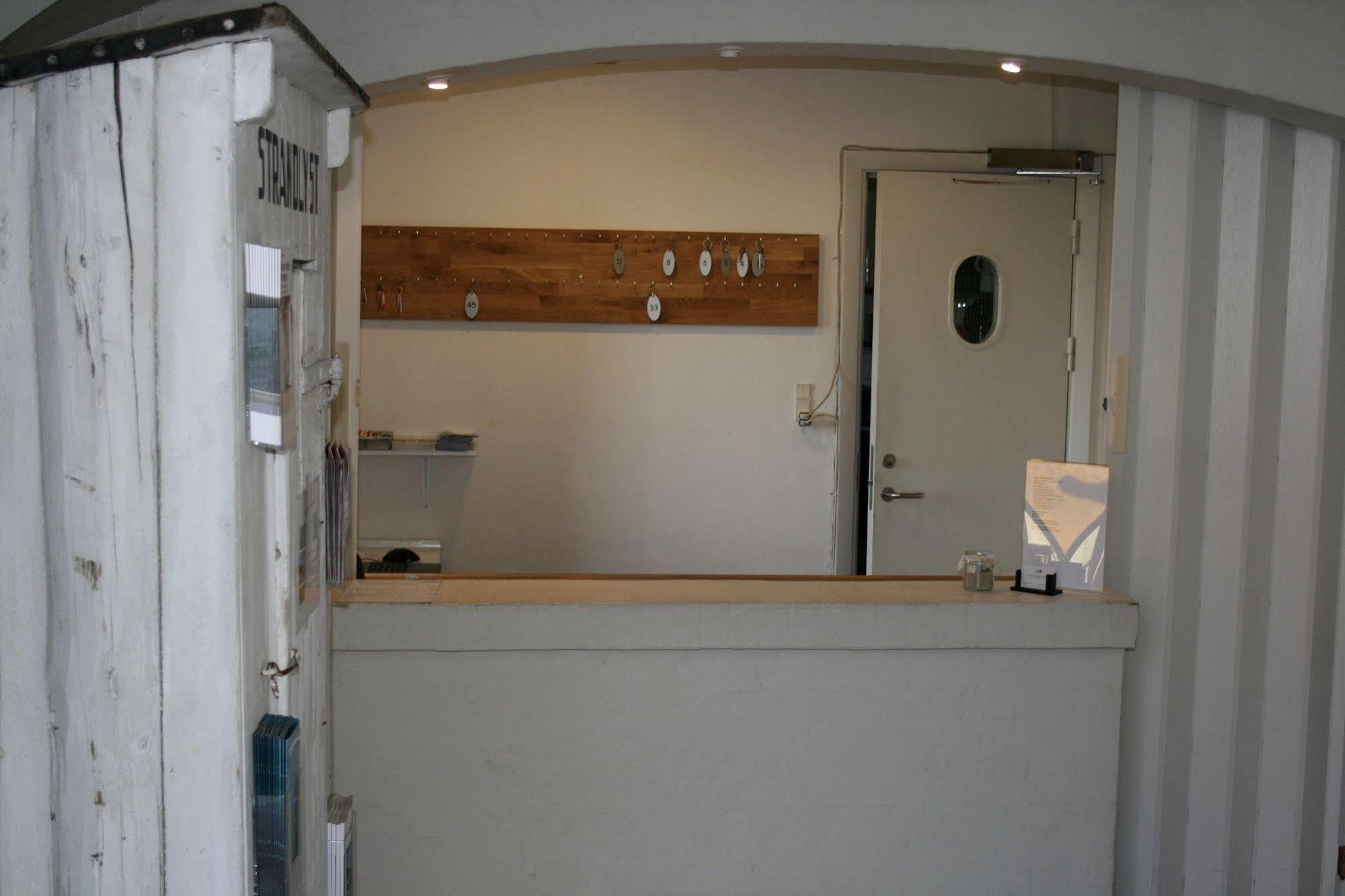 Hotel Strandlyst Badehotel Хиртсхалс Екстериор снимка